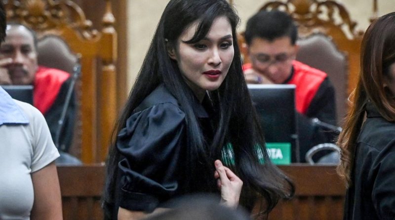 Deretan tas LV yang digunakan mana pernah dikenakan Sandra Dewi dan juga juga harganya